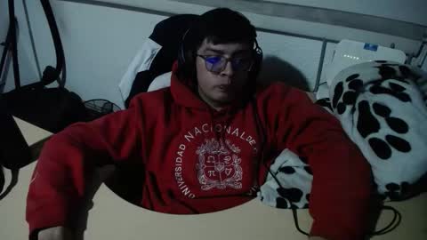 powerfulzeus2 online show from September 19, 3:30 am