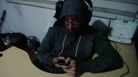 powerfulzeus2 online show from September 24, 3:10 am