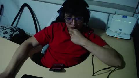 powerfulzeus2 online show from October 3, 2:41 am