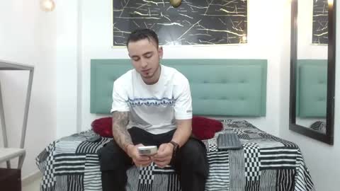   online show from April 29, 3:43 am