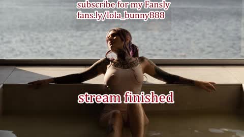 Lola online show from December 5, 9:50 am