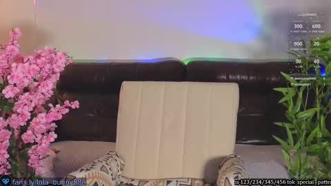 Lola online show from November 22, 5:17 am