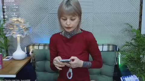 Lola online show from April 13, 4:18 am