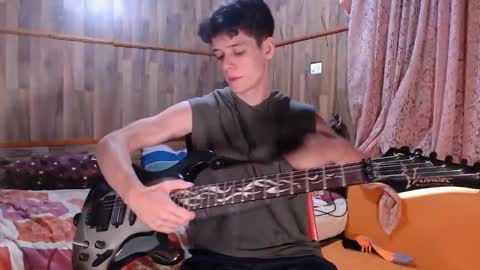 chris independent  online show from December 7, 12:41 am