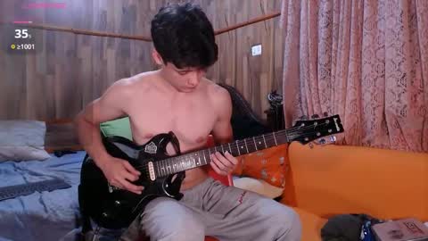 chris independent  online show from December 18, 10:57 pm