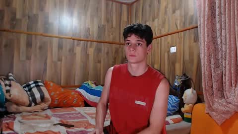 chris independent  online show from February 5, 11:50 pm