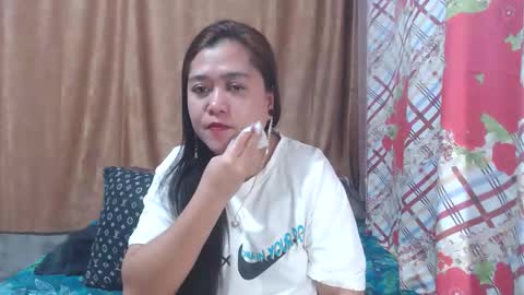 precious0088 online show from April 8, 6:13 am