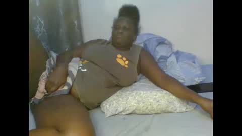 Snapshot of precious_diva chatting on February 9, 1:14 pm precious_diva online show from February 9, 1:14 pm