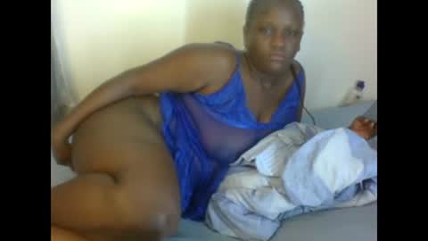 Snapshot of precious_diva chatting on February 14, 3:11 am precious_diva online show from February 14, 3:11 am