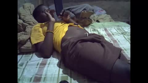 Snapshot of precious_nesh chatting on May 14, 8:54 am precious_nesh online show from May 14, 8:54 am