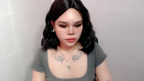 MAXXINE online show from December 5, 8:55 am