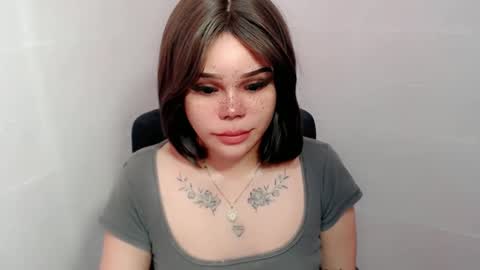 MAXXINE online show from December 11, 12:12 am