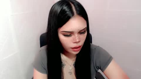 MAXXINE online show from December 15, 2:52 am