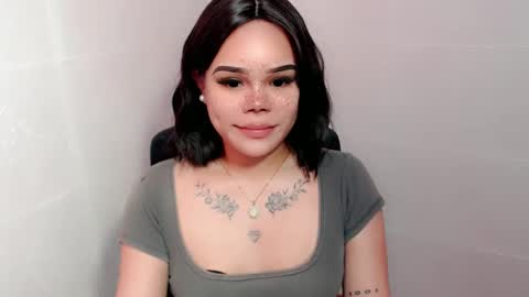 MAXXINE online show from January 19, 9:45 pm