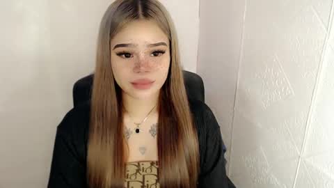 MAXXINE online show from February 25, 2:44 pm