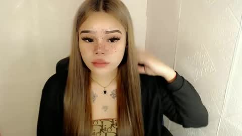 MAXXINE online show from February 27, 2:42 am