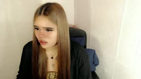 MAXXINE online show from March 4, 6:37 am