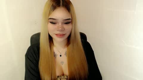 MAXXINE online show from December 23, 4:21 am