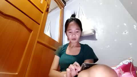 Snapshot of preetydinah chatting on December 10, 6:54 am Dinah online show from December 10, 6:54 am