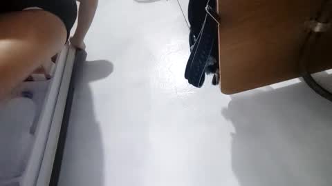 Snapshot of preetydinah chatting on December 29, 1:02 am Dinah online show from December 29, 1:02 am