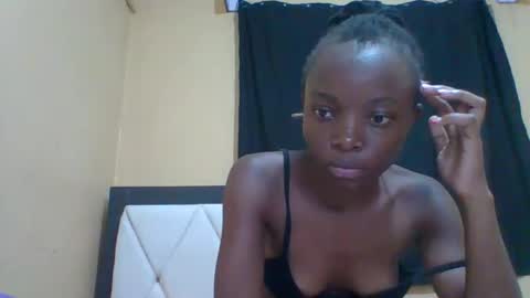 Snapshot of prekky chatting on February 20, 6:19 pm lynn online show from February 20, 6:19 pm