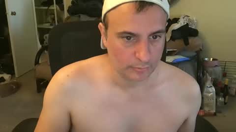 Snapshot of preppyguyintokink1 chatting on March 1, 6:32 pm preppyguyintokink1 online show from March 1, 6:32 pm