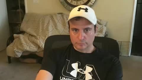 Snapshot of preppyguyintokink1 chatting on April 6, 8:21 pm preppyguyintokink1 online show from April 6, 8:21 pm