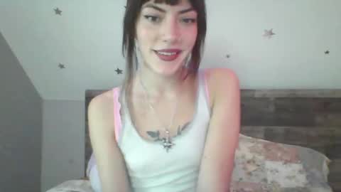 Snapshot of presentpatchouli chatting on April 6, 10:44 pm presentpatchouli online show from April 6, 10:44 pm