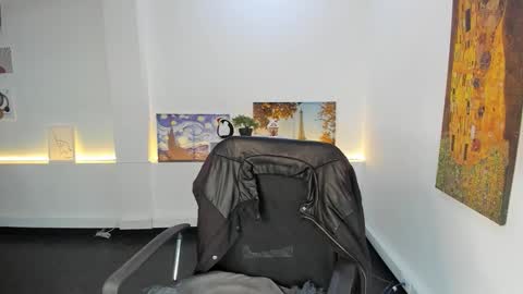 Camila  online show from December 19, 12:01 pm