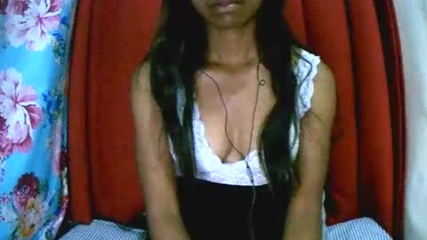 prettiethalia online show from November 19, 7:36 pm