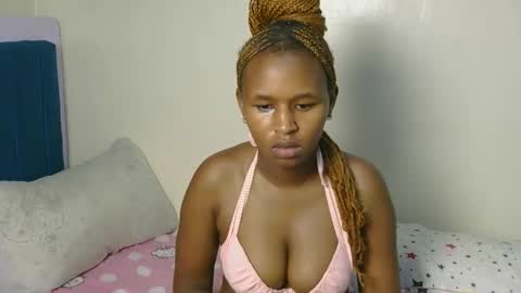 Snapshot of pretttybarbie chatting on February 25, 9:46 pm Barbie online show from February 25, 9:46 pm