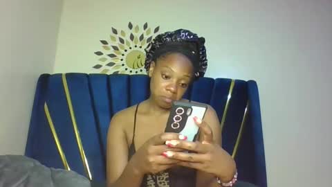 Snapshot of pretty8871 chatting on February 8, 3:48 pm Pretty online show from February 8, 3:48 pm