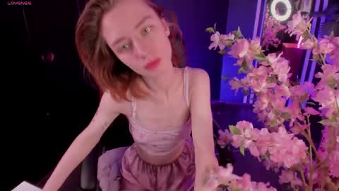 Lady vikki  online show from May 15, 6:09 am