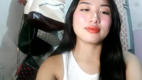 pretty_am online show from January 17, 3:17 pm