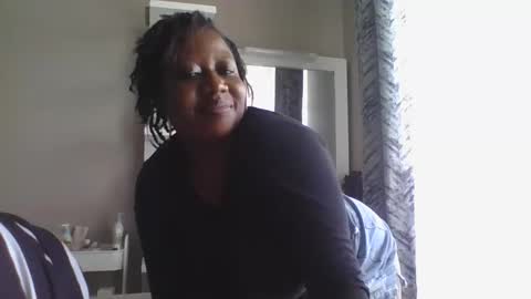 Snapshot of pretty_bums chatting on March 2, 12:54 pm chichi online show from March 2, 12:54 pm