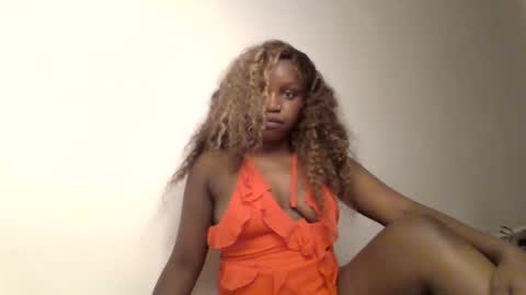 pretty_curvy99 online show from March 21, 6:33 pm
