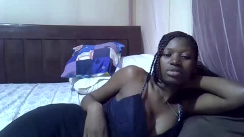 Snapshot of pretty_ebby chatting on January 9, 12:13 am pretty_ebby online show from January 9, 12:13 am