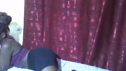 Snapshot of pretty_ebby chatting on July 13, 5:27 pm pretty_ebby online show from July 13, 5:27 pm