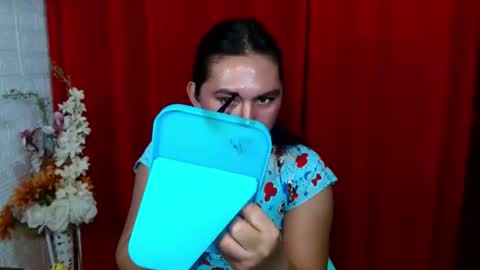 elennah online show from April 7, 8:37 am