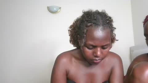 Snapshot of pretty_empress chatting on July 8, 10:47 pm pretty_empress online show from July 8, 10:47 pm