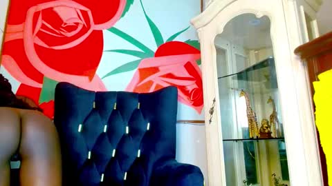 Snapshot of pretty_jus chatting on February 23, 9:39 am JUSS online show from February 23, 9:39 am