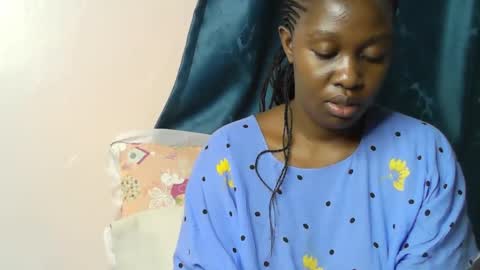 Snapshot of pretty_kylah chatting on January 11, 12:10 pm pretty_kylah online show from January 11, 12:10 pm