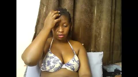 Snapshot of pretty_kylah chatting on March 4, 12:27 am pretty_kylah online show from March 4, 12:27 am