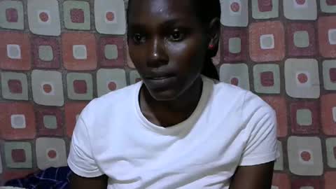 Snapshot of pretty_leila1 chatting on January 15, 9:18 pm pretty_leila1 online show from January 15, 9:18 pm