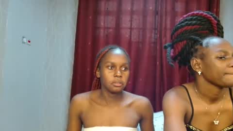 Snapshot of pretty_lioness_ chatting on February 17, 3:58 am Pretty online show from February 17, 3:58 am