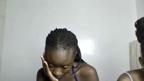 pretty luv1 online show from February 24, 9:02 pm