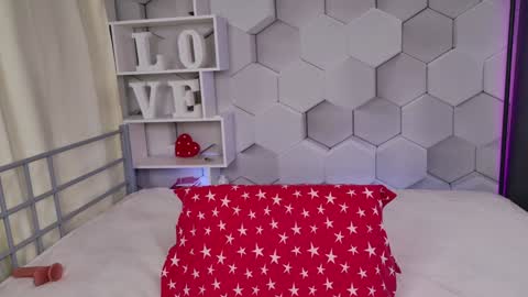 Snapshot of pretty_marta chatting on February 1, 8:08 am Pretty Marta online show from February 1, 8:08 am