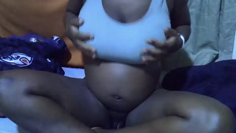 pretty_mary6 online show from April 11, 8:51 am