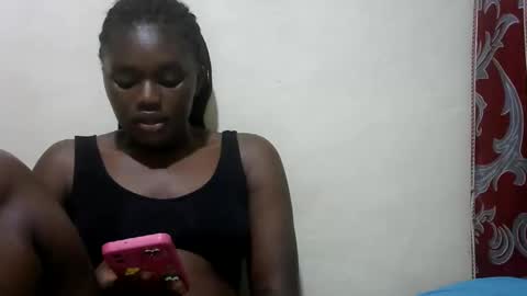 Snapshot of pretty_melan chatting on February 18, 3:52 pm pretty_melan online show from February 18, 3:52 pm