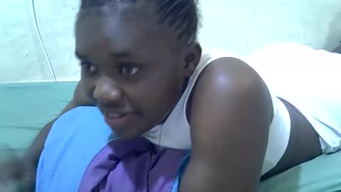 Snapshot of pretty_melan chatting on April 1, 10:27 am pretty_melan online show from April 1, 10:27 am